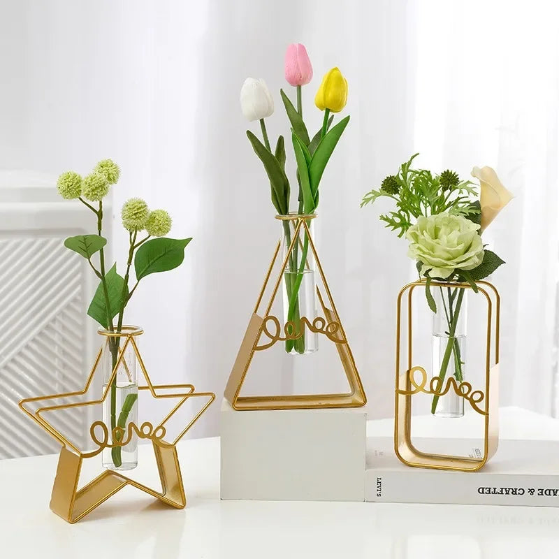 Nordic Style Creative Hydroponic Vase Tabletop Decoration Wrought Iron Frame Clear Glass Vase for Office Tabletop Decoration