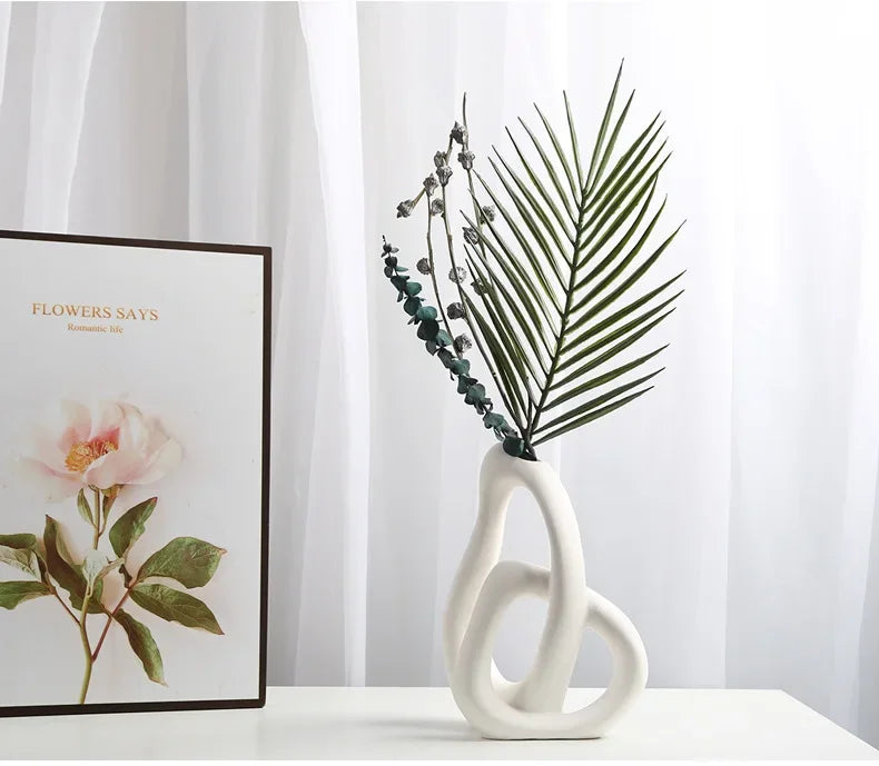 Heart-shaped ceramic vase Living Room Bedroom Dining Room Office Hotel Decoration Home decoration Flower arrangement