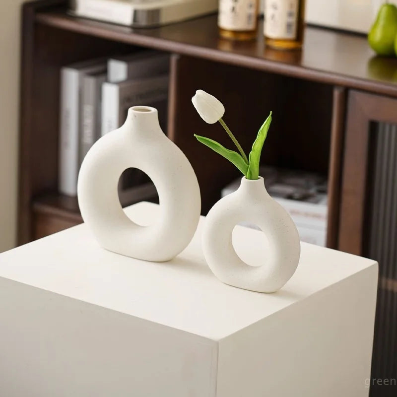 1 Piece Of Imitation Ceramic Pure White Vase Decoration Vase Decoration Donut Pattern Flower Pot Desktop Design Sense Decor