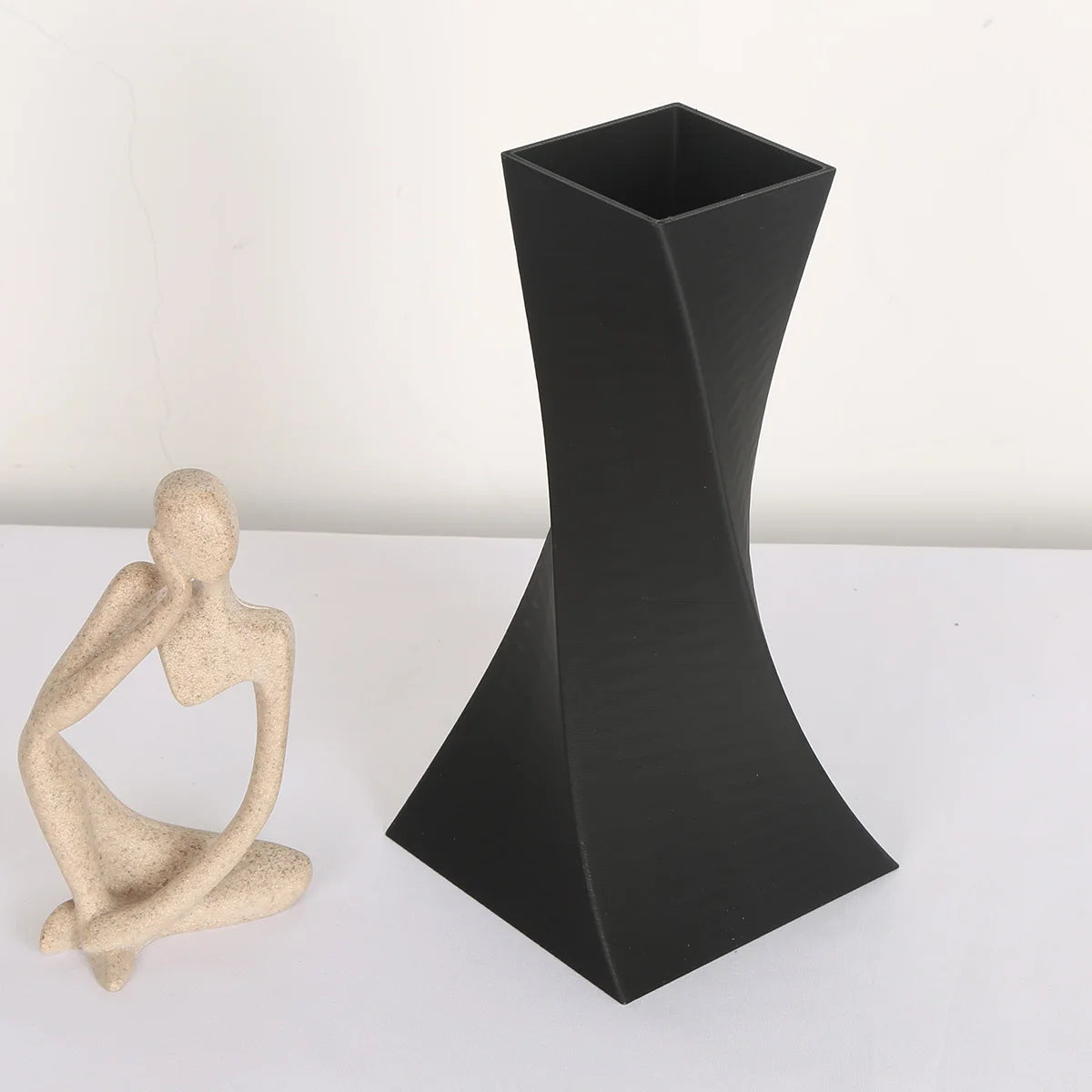 1 PC 3D printed decorative vase, black geometric minimalist vase ornament, dried flower vase, innovative art decoration