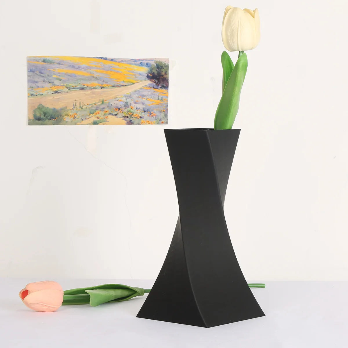 1 PC 3D printed decorative vase, black geometric minimalist vase ornament, dried flower vase, innovative art decoration