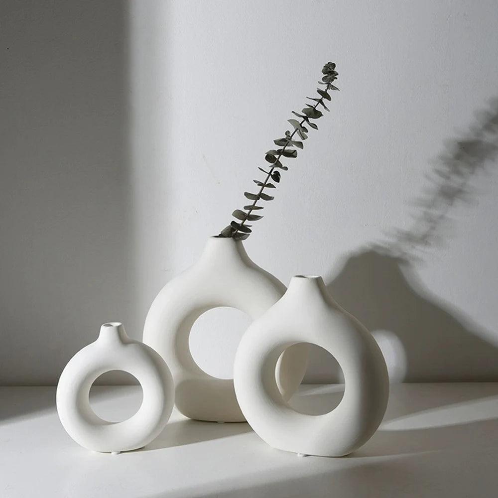 Nordic Vase Circular Hollow Ceramic Flower Vase For Home Living Room Decoration Accessories Interior Office Desktop Decor Gift