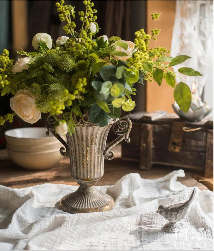 European Retro Iron Goblet Vase Decoration Home Livingroom Flower Arrangement Figurines Crafts Hotel Metal Flowerpot Ornaments