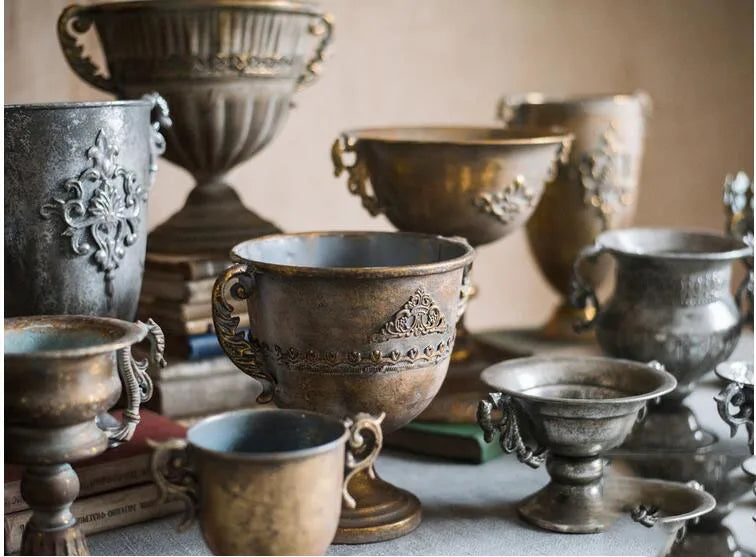European Retro Iron Goblet Vase Decoration Home Livingroom Flower Arrangement Figurines Crafts Hotel Metal Flowerpot Ornaments