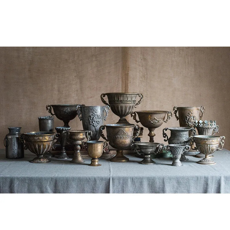 European Retro Iron Goblet Vase Decoration Home Livingroom Flower Arrangement Figurines Crafts Hotel Metal Flowerpot Ornaments