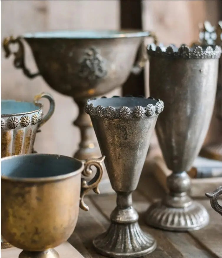 European Retro Iron Goblet Vase Decoration Home Livingroom Flower Arrangement Figurines Crafts Hotel Metal Flowerpot Ornaments