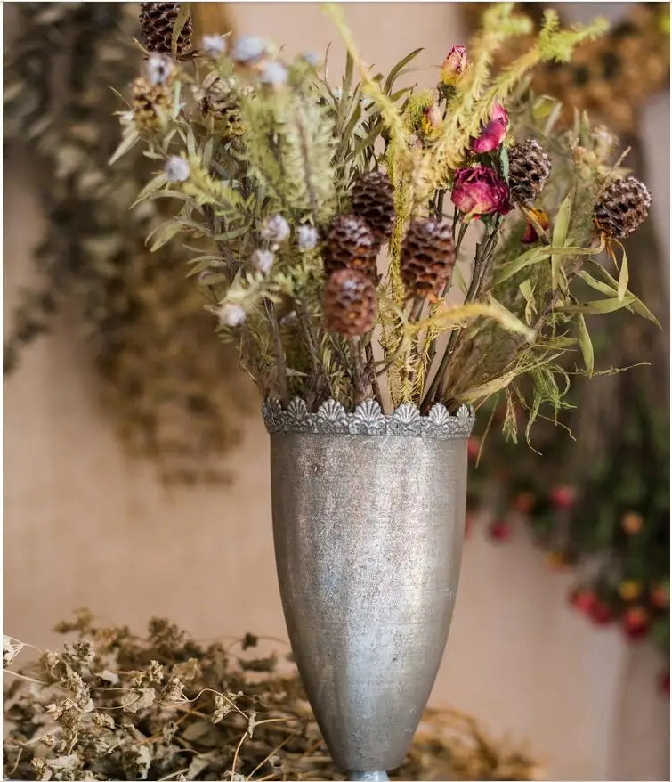 European Retro Iron Goblet Vase Decoration Home Livingroom Flower Arrangement Figurines Crafts Hotel Metal Flowerpot Ornaments
