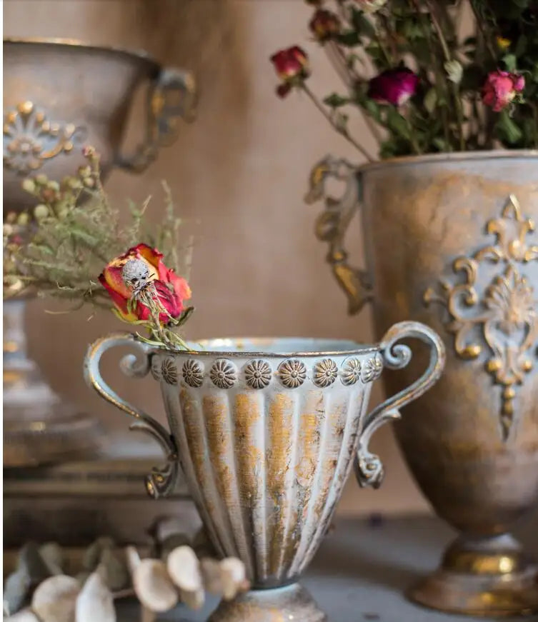 European Retro Iron Goblet Vase Decoration Home Livingroom Flower Arrangement Figurines Crafts Hotel Metal Flowerpot Ornaments