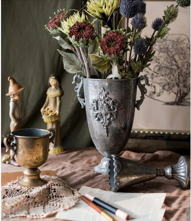 European Retro Iron Goblet Vase Decoration Home Livingroom Flower Arrangement Figurines Crafts Hotel Metal Flowerpot Ornaments