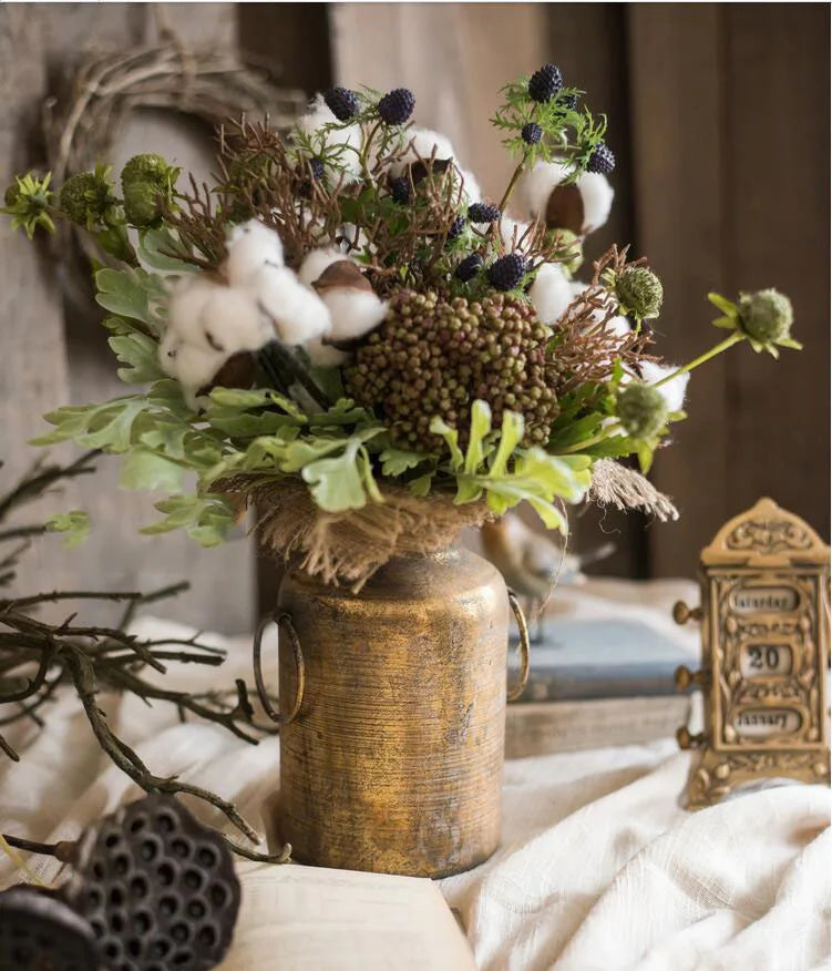 European Retro Iron Goblet Vase Decoration Home Livingroom Flower Arrangement Figurines Crafts Hotel Metal Flowerpot Ornaments
