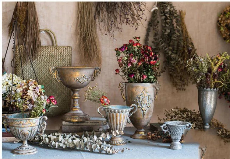 European Retro Iron Goblet Vase Decoration Home Livingroom Flower Arrangement Figurines Crafts Hotel Metal Flowerpot Ornaments