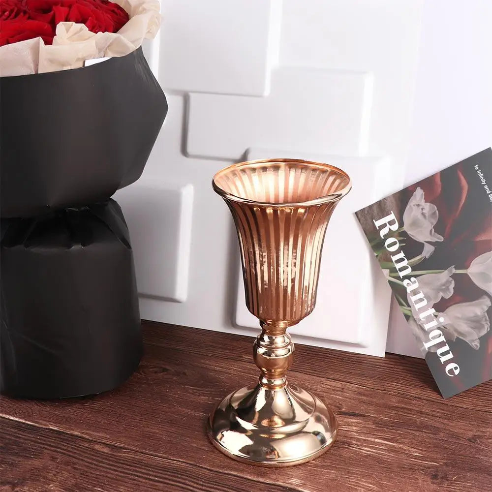 European Style Wrought Iron Gold Iron Vase FIower Art Anti-fall Wedding Photo Props Golden Simulated Flower Holders Table Decor
