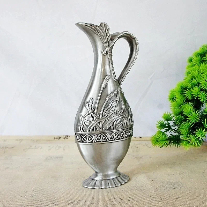 1Pcs Retro Style Flower Vase New Design Metal Brass Vases European Modern Hot Sale Flower Bottle Household Grow Flowers Supplies