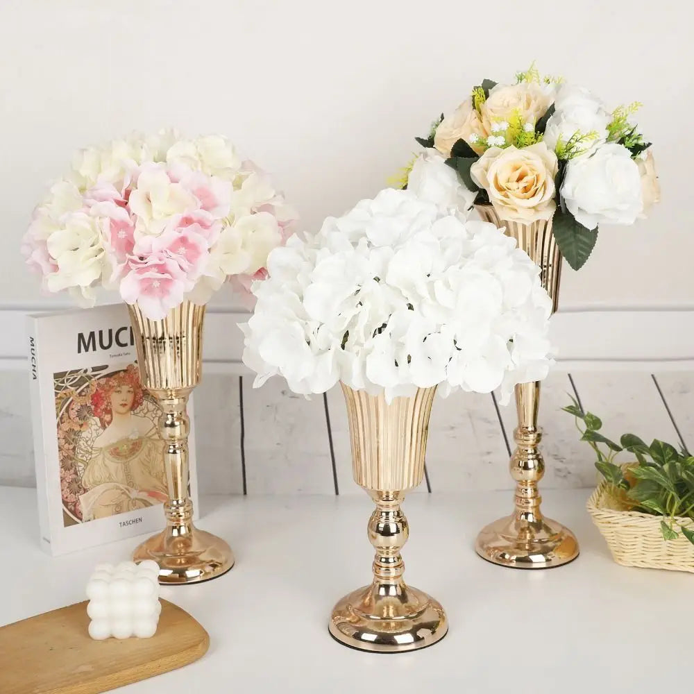 European Style Wrought Iron Gold Iron Vase FIower Art Anti-fall Wedding Photo Props Golden Simulated Flower Holders Table Decor