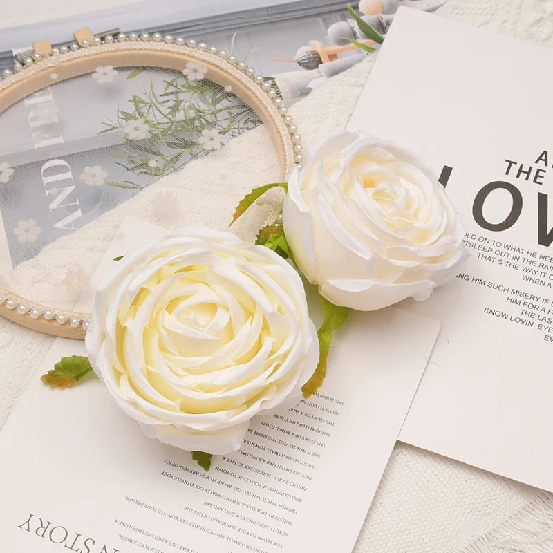 100pcs/7cm White Lily Artificial Silk Flower Heads DIY Wedding Decoration Party Wreath Scrapbooking Craft Fake Flowers