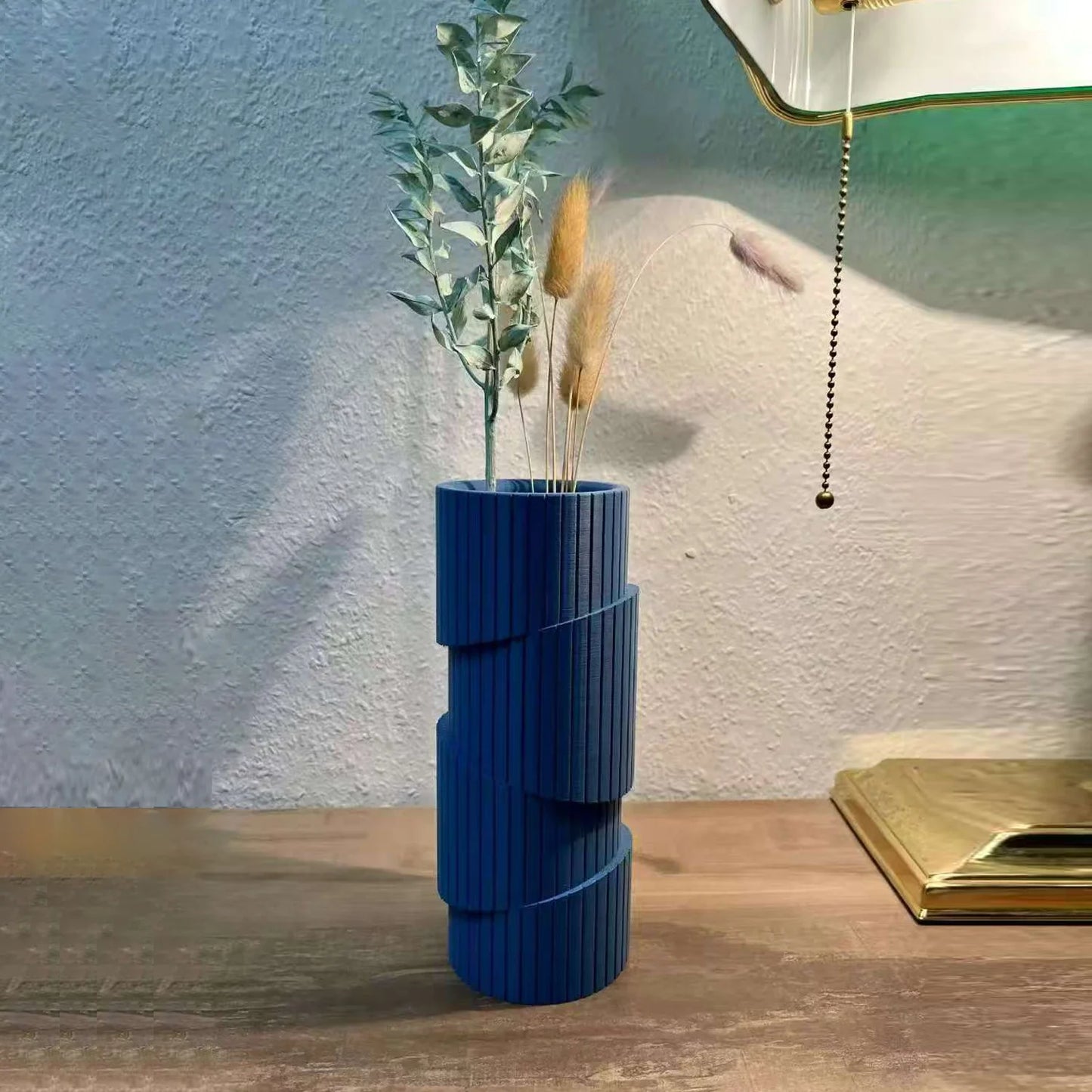 1 Piece of Spiral - striped Creative Vase, Multi - color (Blue/Green/Beige) Options, Fits Dried/Faux Flowers, Unique Twisted Sha