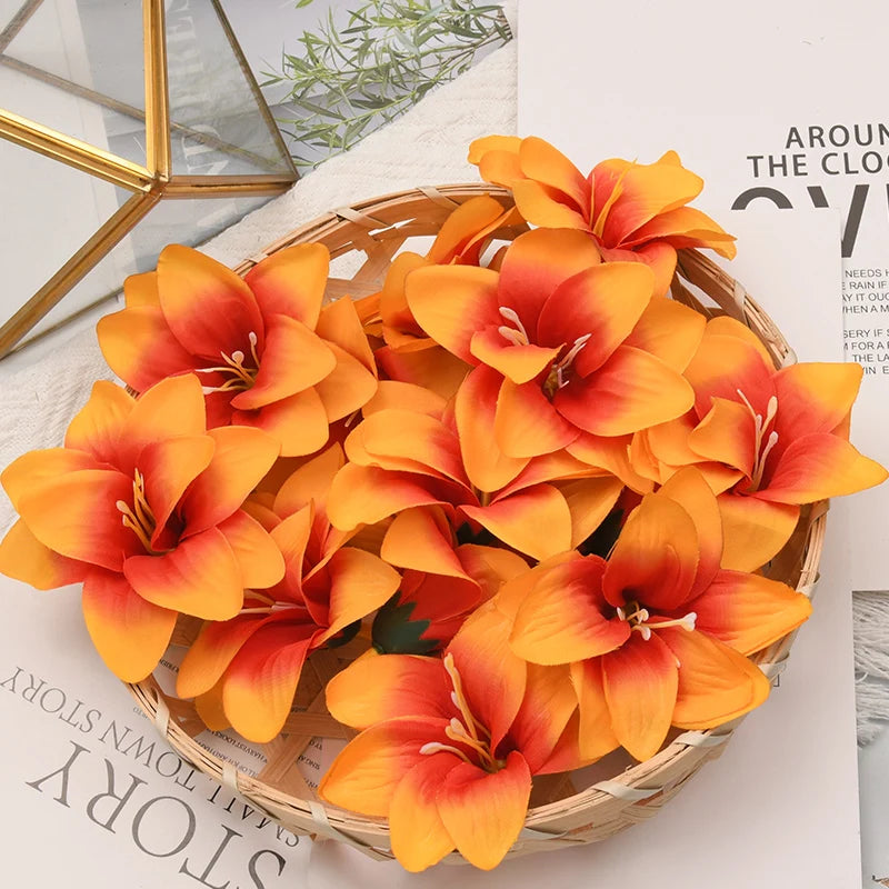 100pcs/7cm White Lily Artificial Silk Flower Heads DIY Wedding Decoration Party Wreath Scrapbooking Craft Fake Flowers