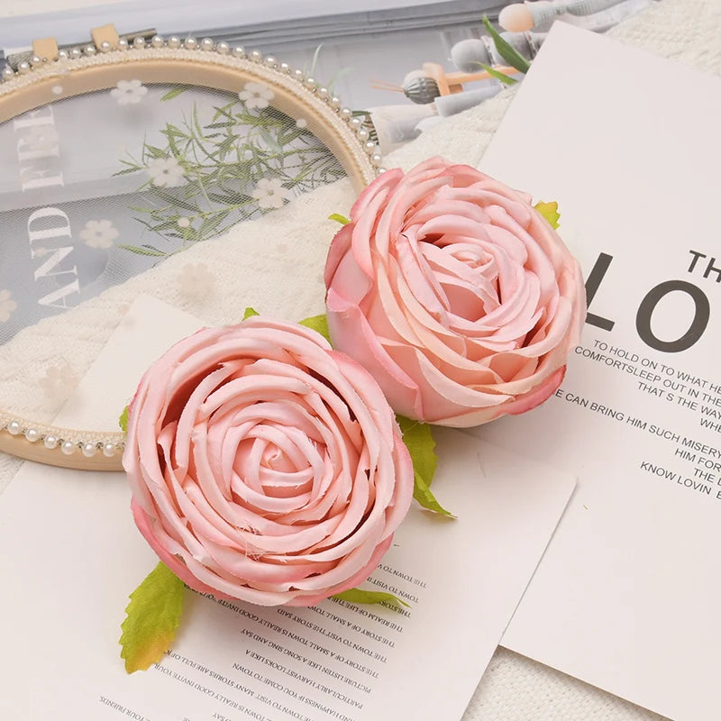 100pcs/7cm White Lily Artificial Silk Flower Heads DIY Wedding Decoration Party Wreath Scrapbooking Craft Fake Flowers