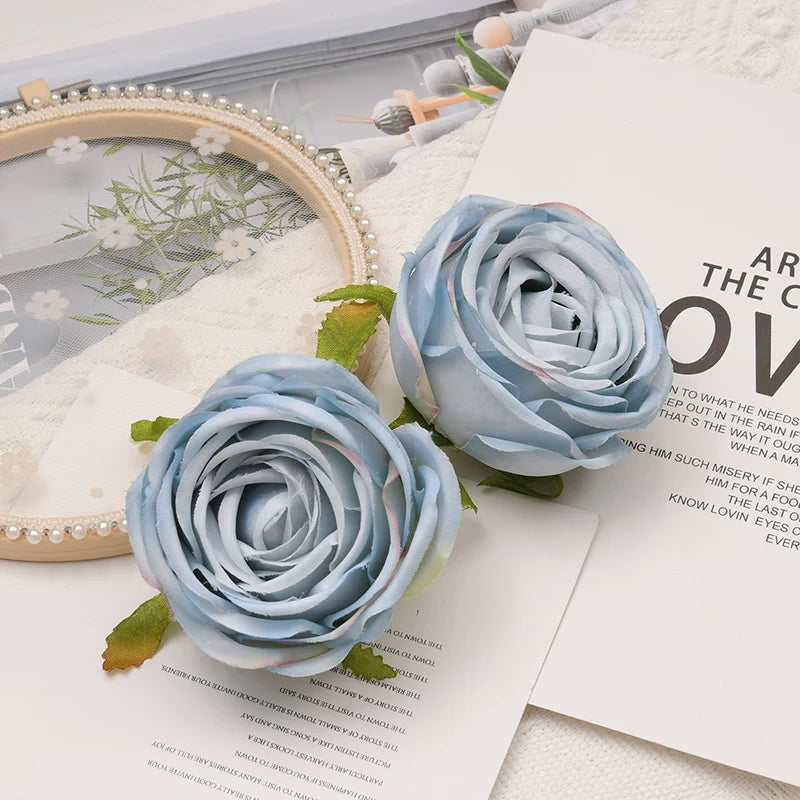 100pcs/7cm White Lily Artificial Silk Flower Heads DIY Wedding Decoration Party Wreath Scrapbooking Craft Fake Flowers