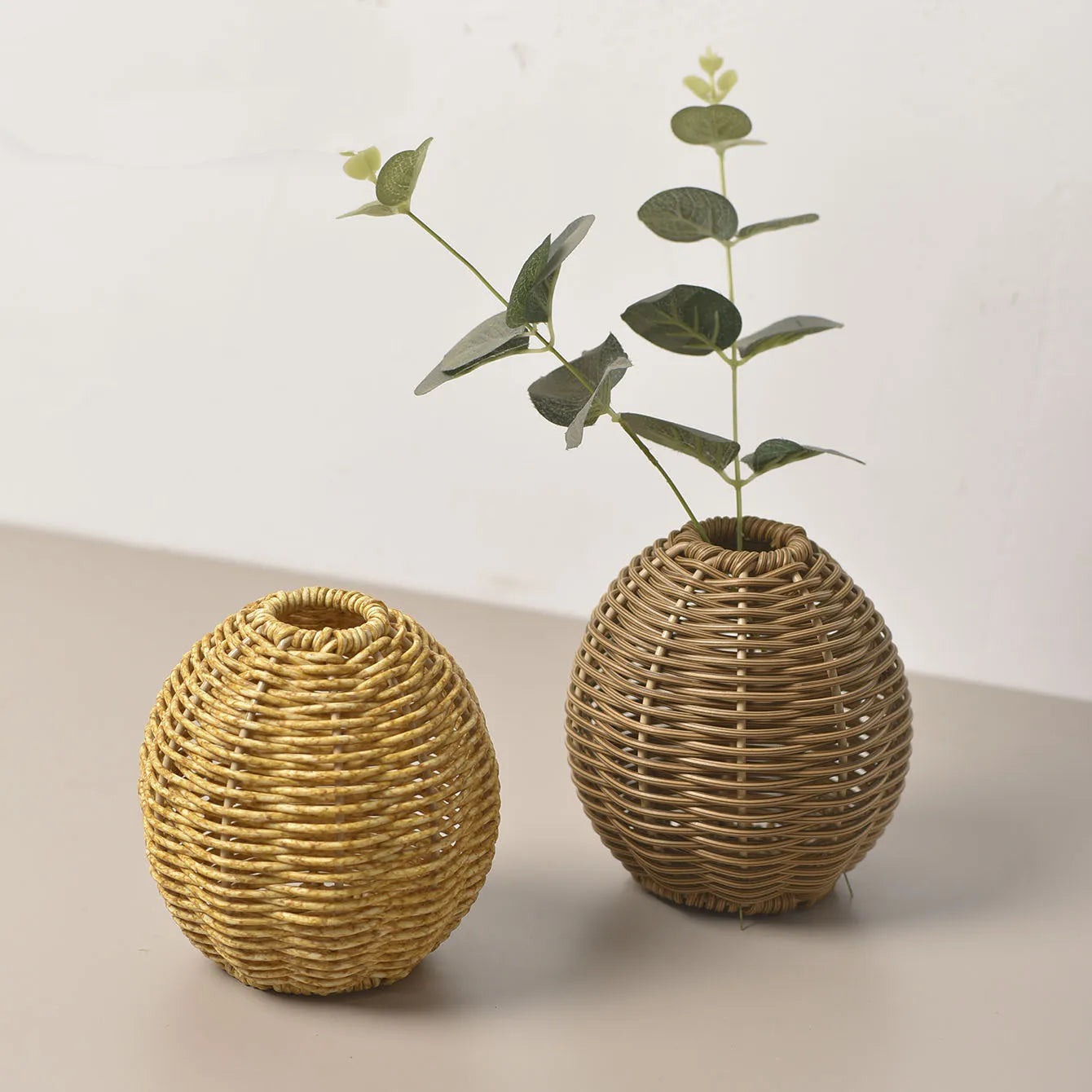 Decorative Imitation Rattan Vase Woven Decorative Table Vase for Dried Flower Home and Office Durability and Waterproof Decors