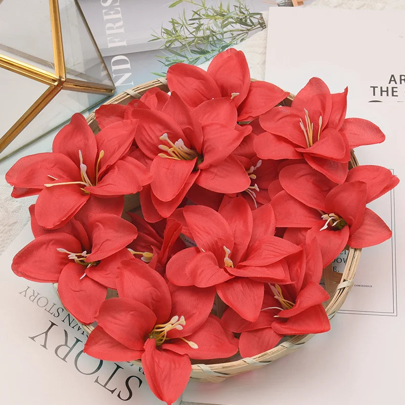 100pcs/7cm White Lily Artificial Silk Flower Heads DIY Wedding Decoration Party Wreath Scrapbooking Craft Fake Flowers